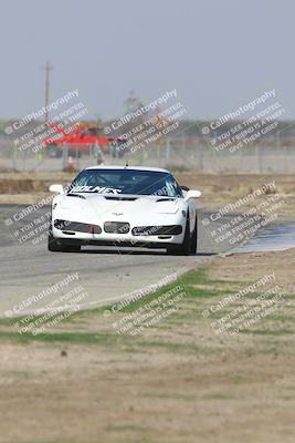 media/Oct-25-2025-CalClub SCCA (Sat) [[34c778dfbe]]/Group 3/Qualifying/